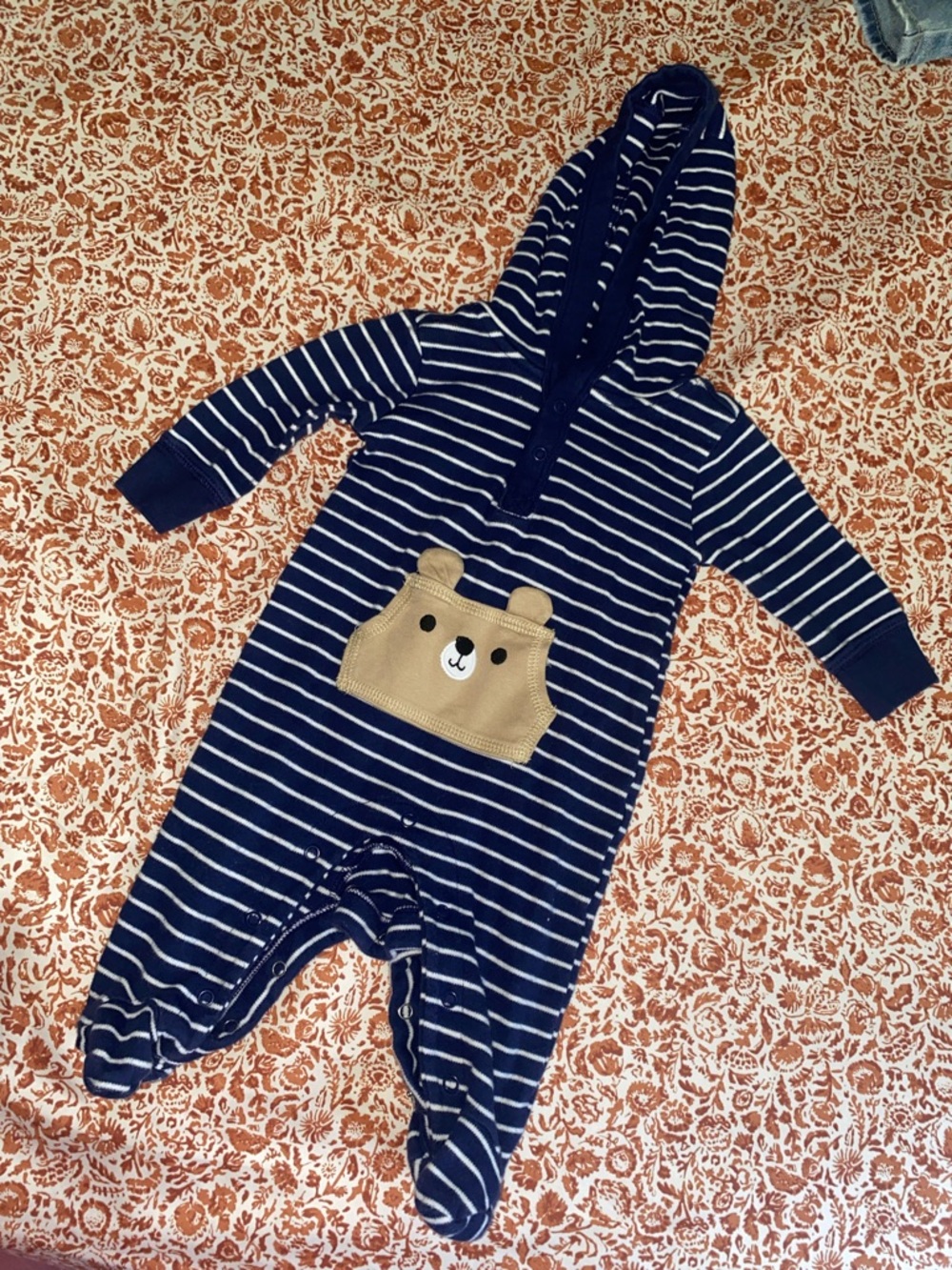 8 piece bundle Swaddle Me, goumi, Carter’s, Nike, Modern Moments, Place